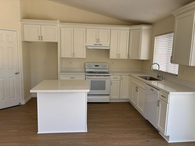 4956 Miramare Ln, Stockton, CA 95206