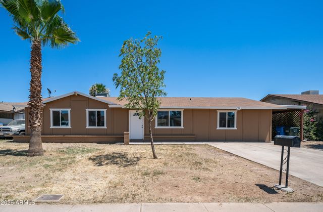 7727 W EARLL Drive, Phoenix, AZ 85033