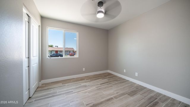 7727 W EARLL Drive, Phoenix, AZ 85033
