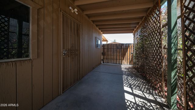 7727 W EARLL Drive, Phoenix, AZ 85033