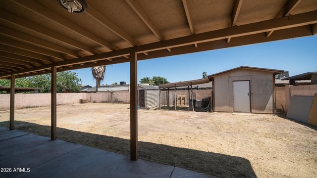 7727 W EARLL Drive, Phoenix, AZ 85033