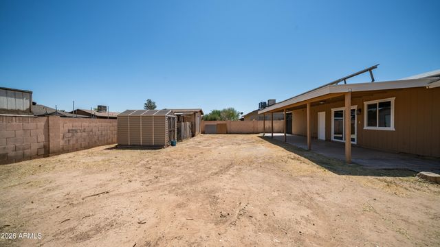 7727 W EARLL Drive, Phoenix, AZ 85033
