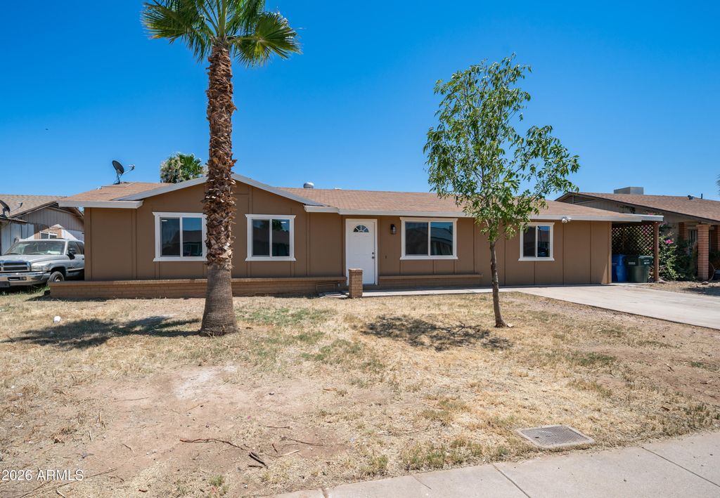 7727 W EARLL Drive, Phoenix, AZ 85033