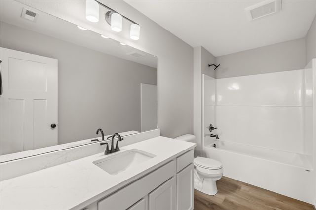 2595 SE Florence Drive, Waukee, IA 50263