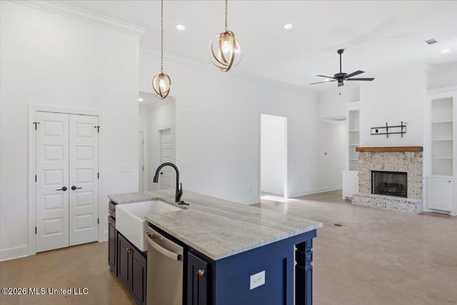 103 Ashby Ridge Drive, Canton, MS 39046