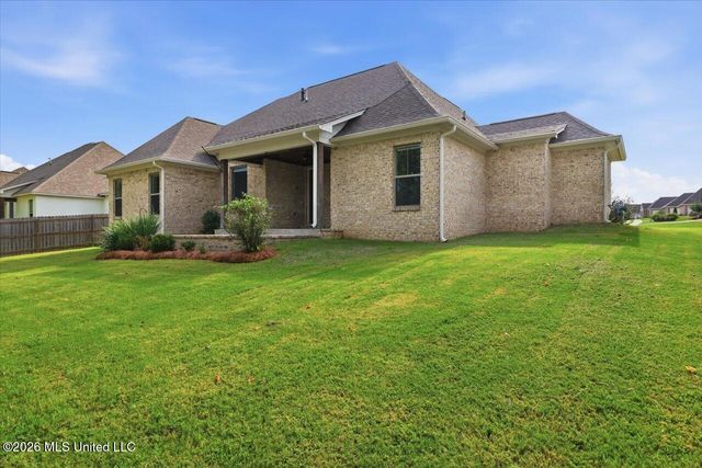 103 Ashby Ridge Drive, Canton, MS 39046