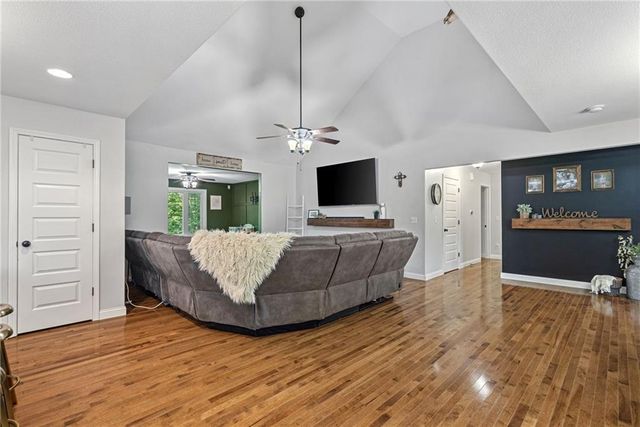 27800 Wonka Drive, Louisburg, KS 66053