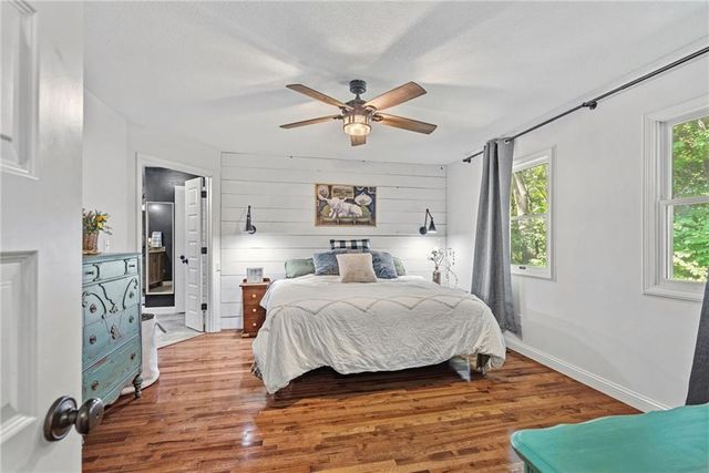 27800 Wonka Drive, Louisburg, KS 66053