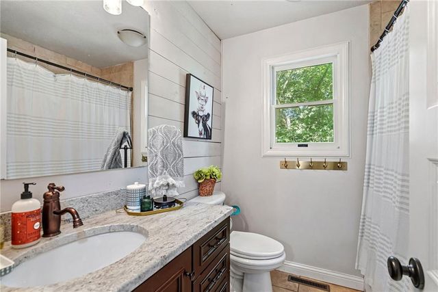 27800 Wonka Drive, Louisburg, KS 66053