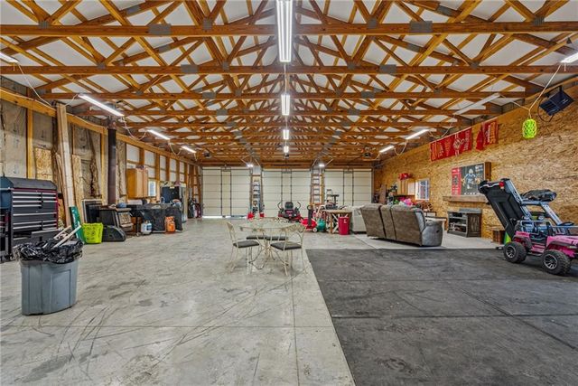 27800 Wonka Drive, Louisburg, KS 66053