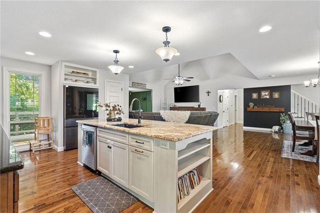 27800 Wonka Drive, Louisburg, KS 66053