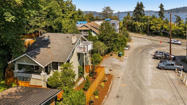 10015 68th Avenue S, Seattle, WA 98178