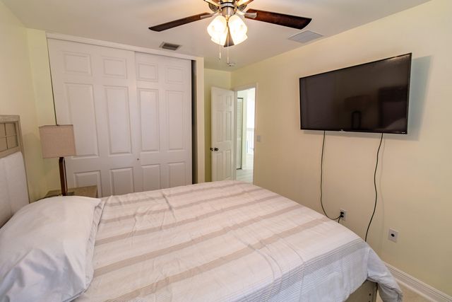 1534 Running Oak Lane, Royal Palm Beach, FL 33411