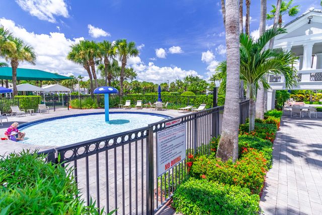 1534 Running Oak Lane, Royal Palm Beach, FL 33411