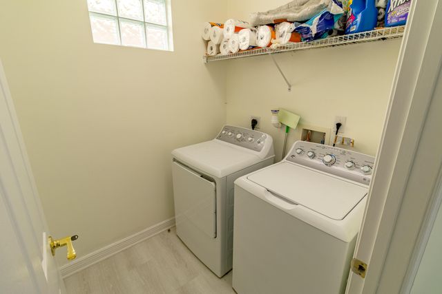 1534 Running Oak Lane, Royal Palm Beach, FL 33411