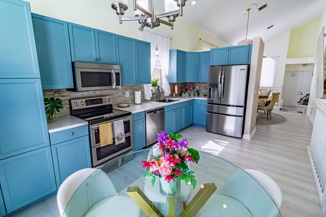 1534 Running Oak Lane, Royal Palm Beach, FL 33411