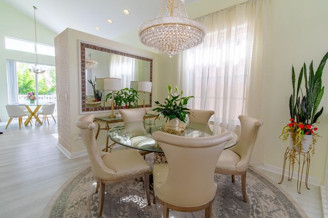 1534 Running Oak Lane, Royal Palm Beach, FL 33411