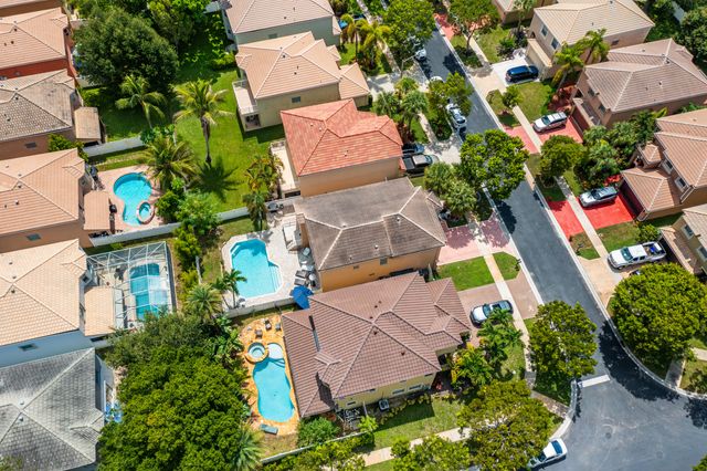 1534 Running Oak Lane, Royal Palm Beach, FL 33411