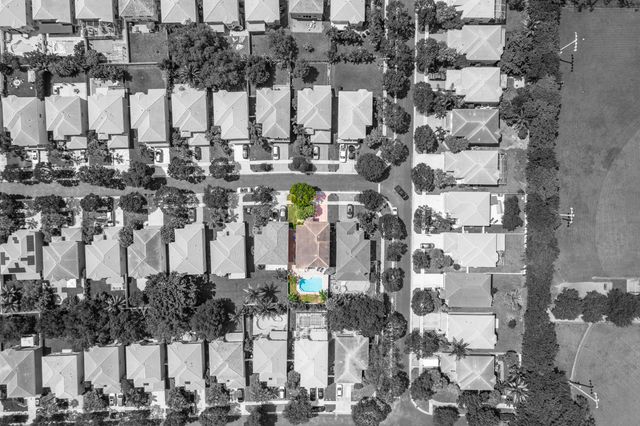 1534 Running Oak Lane, Royal Palm Beach, FL 33411