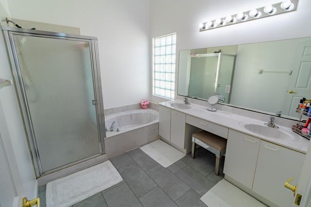 1534 Running Oak Lane, Royal Palm Beach, FL 33411