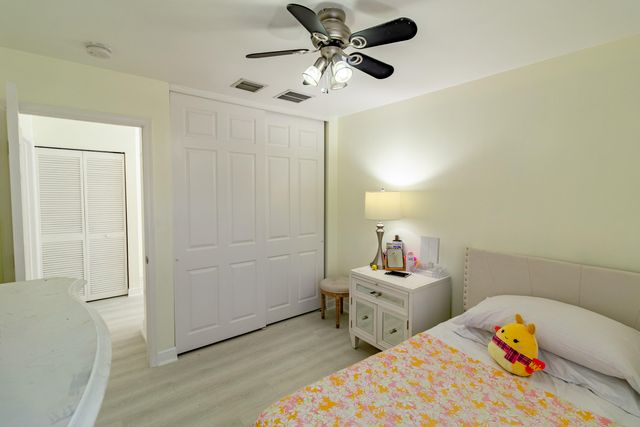 1534 Running Oak Lane, Royal Palm Beach, FL 33411