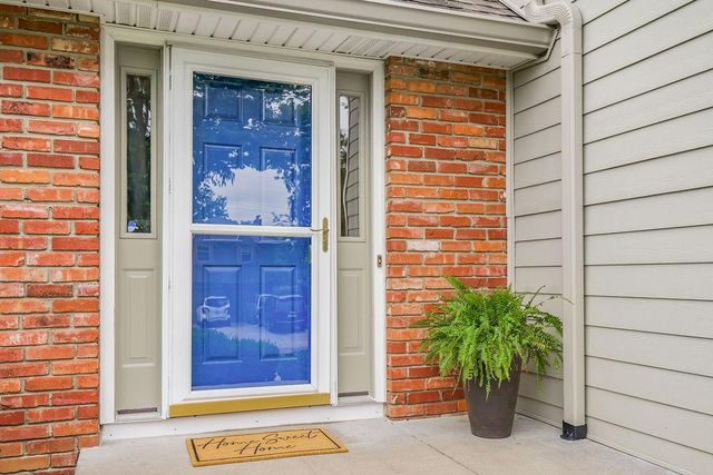 9503 Farley Circle, Overland Park, KS 66212
