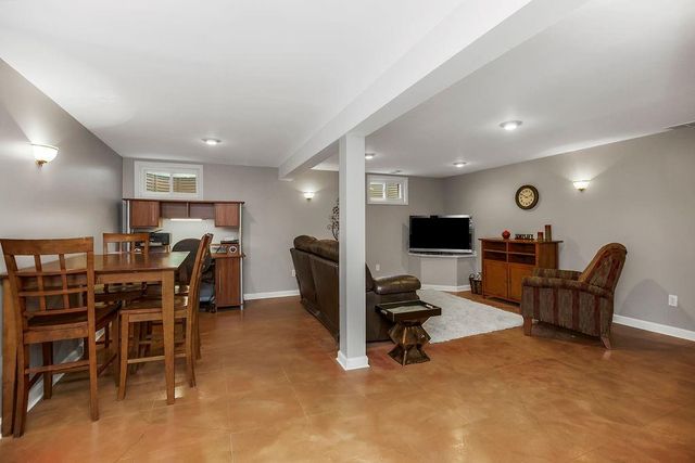 9503 Farley Circle, Overland Park, KS 66212