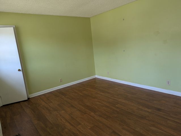 824 Oakwood Terrace Dr, Antioch, TN 37013