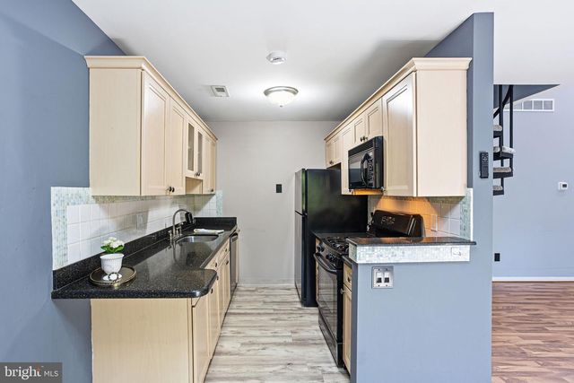 343 TAVISTOCK, Cherry Hill, NJ 08034