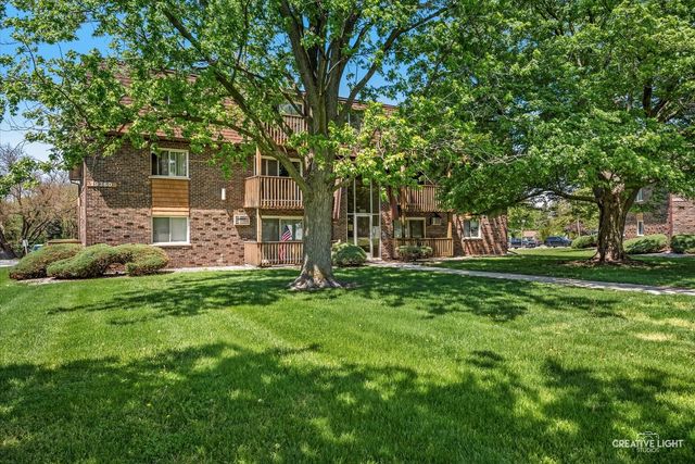 19360 Wolf Road 9, Mokena, IL 60448