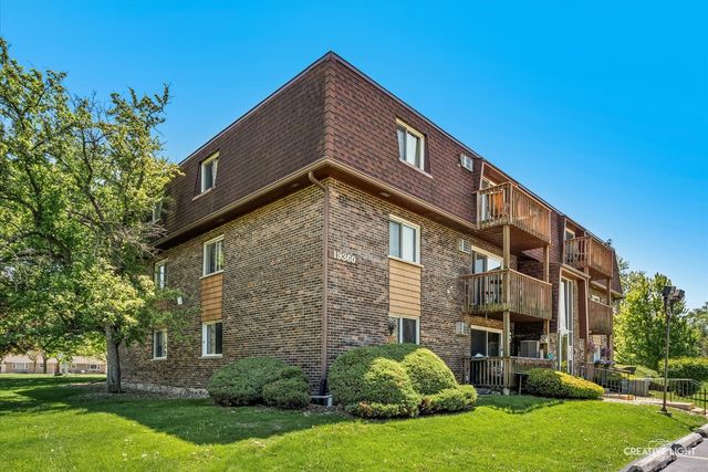 19360 Wolf Road 9, Mokena, IL 60448