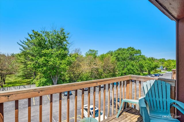 19360 Wolf Road 9, Mokena, IL 60448