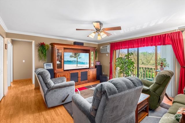 19360 Wolf Road 9, Mokena, IL 60448