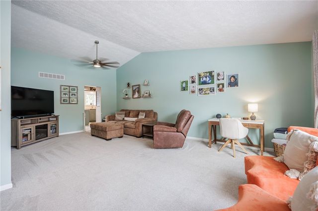 5 Silver Ridge Drive, Greece, NY 14626