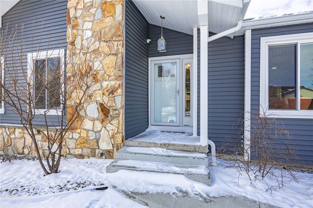 5 Silver Ridge Drive, Greece, NY 14626