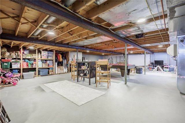 5 Silver Ridge Drive, Greece, NY 14626