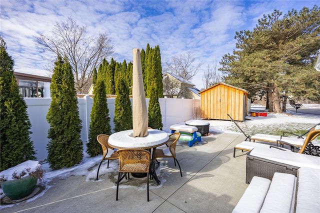 5 Silver Ridge Drive, Greece, NY 14626