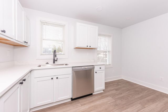 33988 Richard Street, Wayne, MI 48184