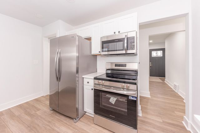 33988 Richard Street, Wayne, MI 48184