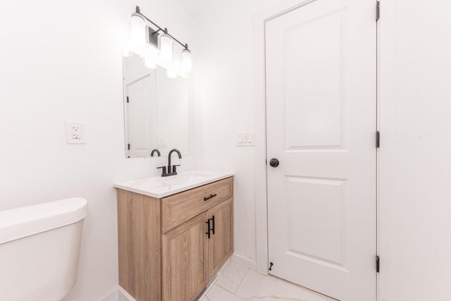 33988 Richard Street, Wayne, MI 48184