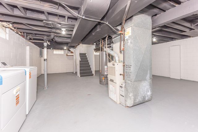 33988 Richard Street, Wayne, MI 48184