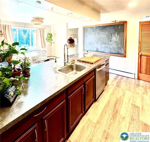 1460 Walnut Lane, Macungie Boro, PA 18062