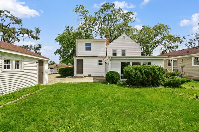7742 S Oketo Avenue, Bridgeview, IL 60455