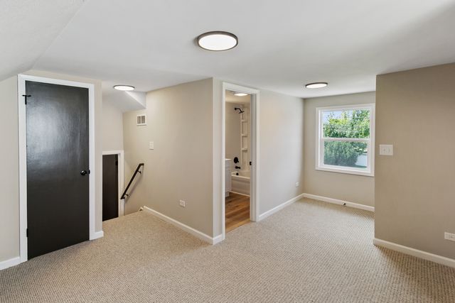 7742 S Oketo Avenue, Bridgeview, IL 60455
