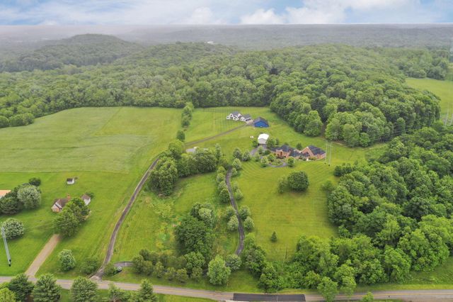 2300 Stonewall Cemetery Road SW, Lancaster, OH 43130