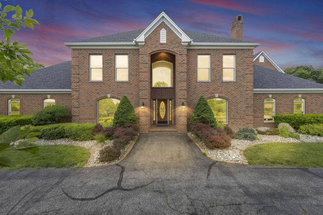 2300 Stonewall Cemetery Road SW, Lancaster, OH 43130