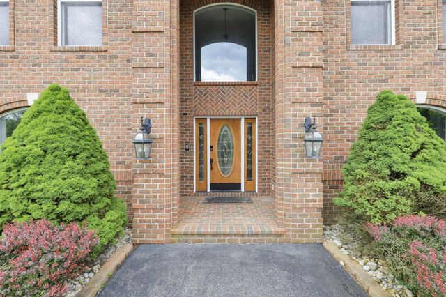 2300 Stonewall Cemetery Road SW, Lancaster, OH 43130