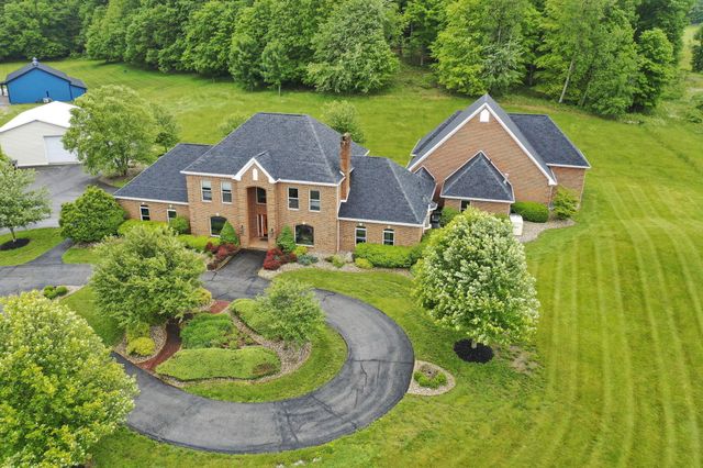 2300 Stonewall Cemetery Road SW, Lancaster, OH 43130