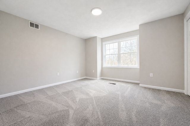 5 Kennedy Dr 3, Chelmsford, MA 01863