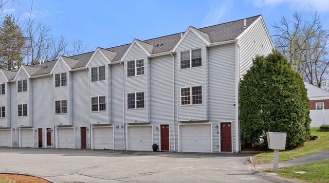 5 Kennedy Dr 3, Chelmsford, MA 01863